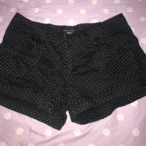 Polka dots booty shorts